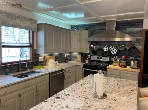 3315 E Stoneway Dr, Sandusky, OH 44870 photo 77