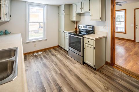 218 E Grant St, Clyde, OH 43410 photo 9