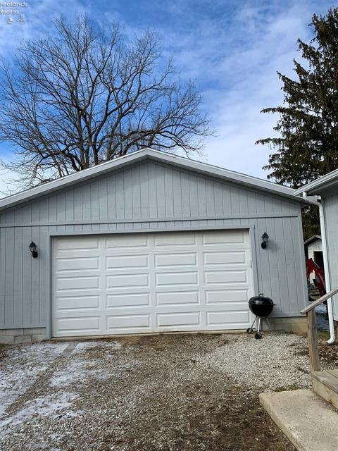19 Hyde St, Wakeman, OH 44889 photo 4