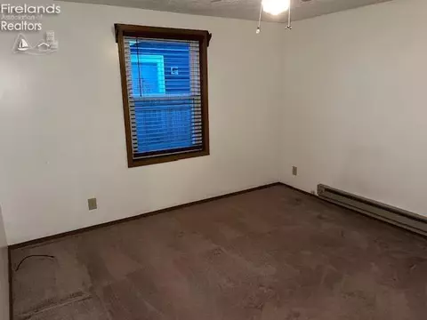 219 Ridgewood Ave, Huron, OH 44839 photo 10
