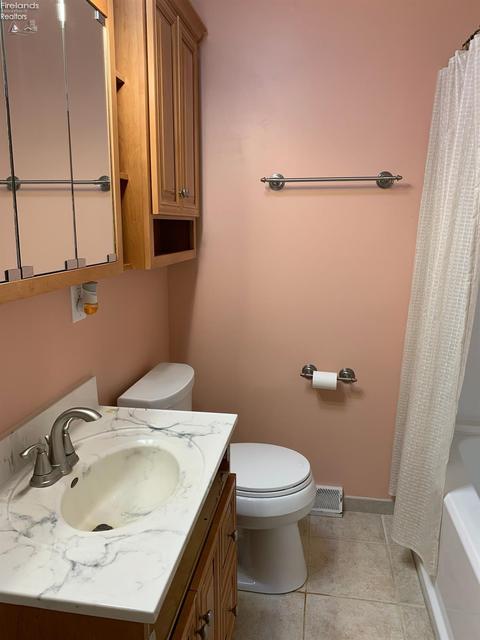 711 Berlin Rd, Huron, OH 44839 photo 28