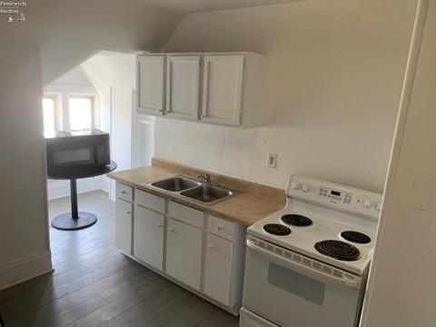 702 Wayne, Sandusky, OH 44870 photo 27