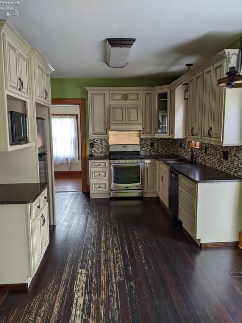 6165 W Tiffin St, Bascom, OH 44809 photo 2