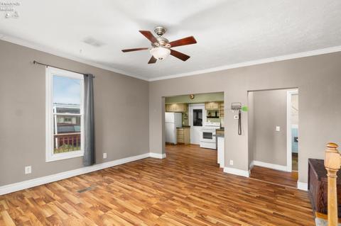 628 W Maple St, Clyde, OH 43410 photo 5