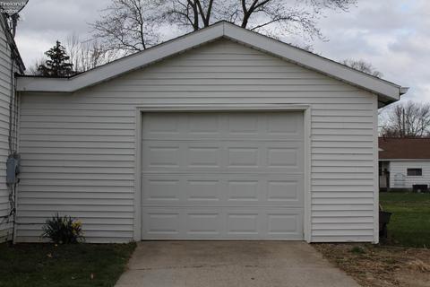 53 Spring St, Norwalk, OH 44857 photo 3