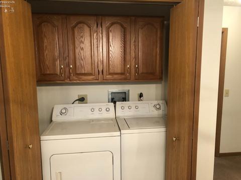 505 E Howard St, Willard, OH 44890 photo 10