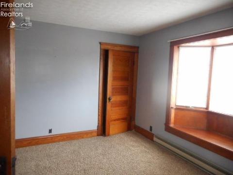 618 Euclid St, Willard, OH 44890 photo 21