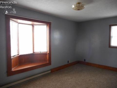 618 Euclid St, Willard, OH 44890 photo 23