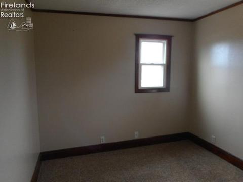618 Euclid St, Willard, OH 44890 photo 26