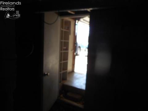 618 Euclid St, Willard, OH 44890 photo 31