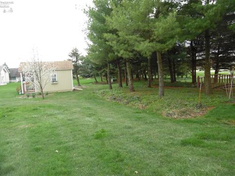 106 Leonard St, Willard, OH 44890 photo 5