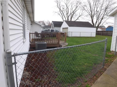 224 White St, Clyde, OH 43410 photo 12