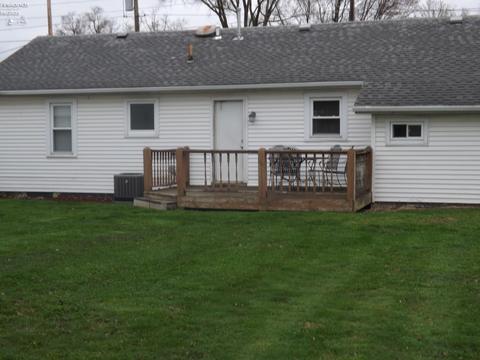 224 White St, Clyde, OH 43410 photo 2