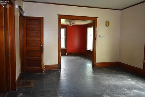 1021 E Main St, Bellevue, OH 44811 photo 8