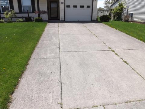 427 Brinker St, Bellevue, OH 44811 photo 3