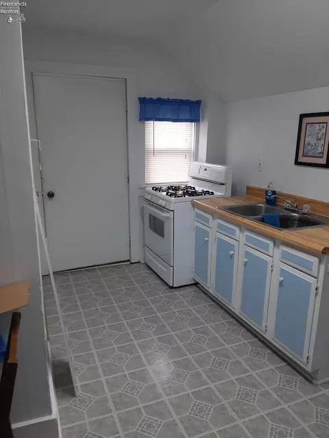 329 High St, Bellevue, OH 44811 photo 25
