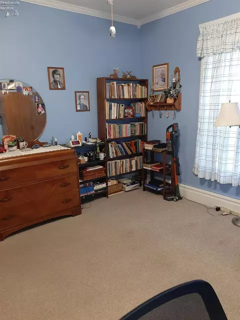329 High St, Bellevue, OH 44811 photo 11