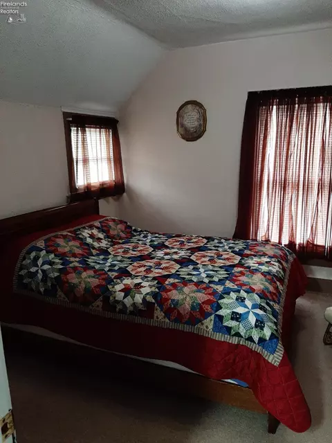 329 High St, Bellevue, OH 44811 photo 22