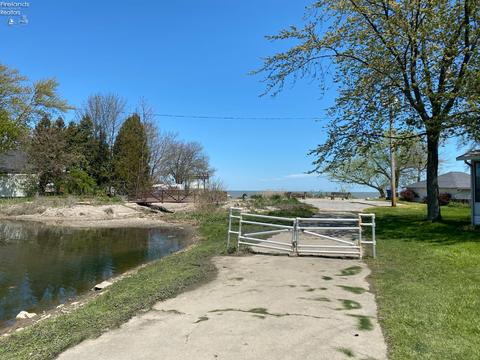 104 Woodside Ave, Huron, OH 44839 photo 33