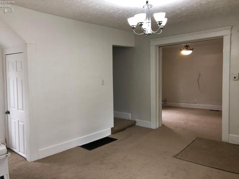 117 Washington St, Willard, OH 44890 photo 5