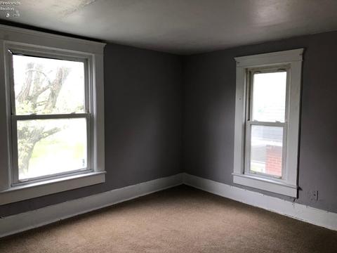 117 Washington St, Willard, OH 44890 photo 12