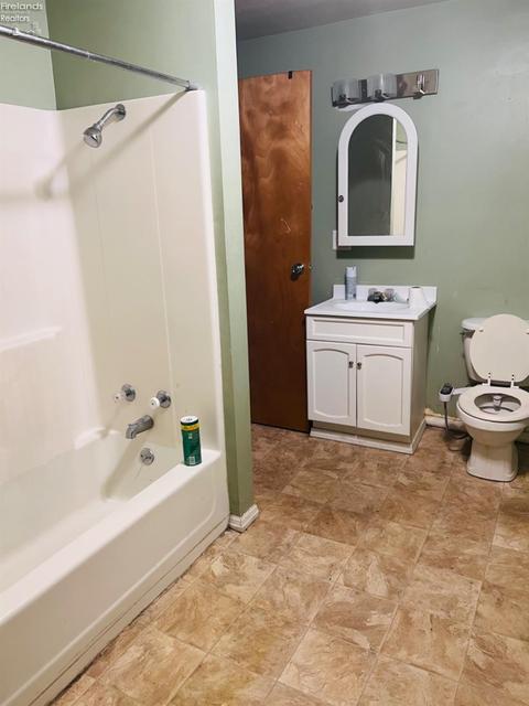 40 Monroe St, Monroeville, OH 44847 photo 6