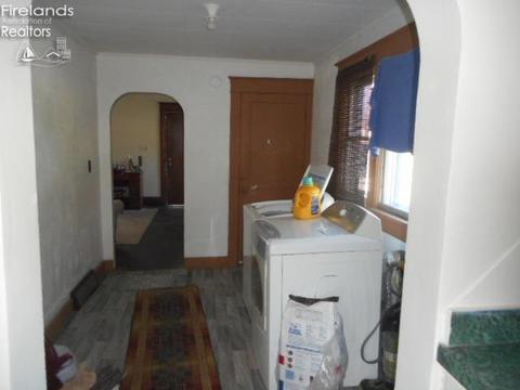 236 Motson St, Willard, OH 44890 photo 6