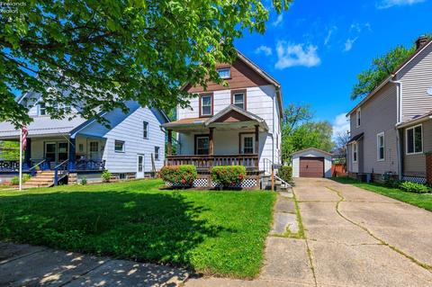 329 High St, Elyria, OH 44035 photo 2