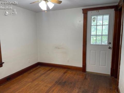 329 High St, Elyria, OH 44035 photo 21