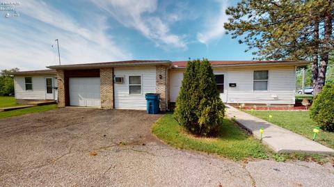 635 Pleasant St, Willard, OH 44890 photo 6