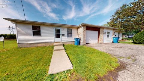 635 Pleasant St, Willard, OH 44890 photo 5