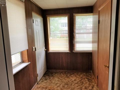 11 N West Ave, Willard, OH 44890 photo 9