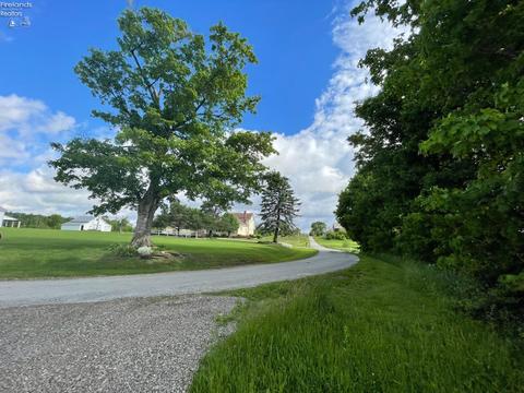 2380 Daniels Rd, Willard, OH 44890 photo 6
