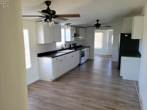 2380 Daniels Rd, Willard, OH 44890 photo 8