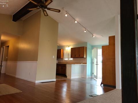 945 Hickory Dr, Huron, OH 44839 photo 13