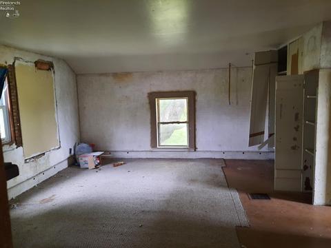 3995 Walnut Rd, Willard, OH 44890 photo 11