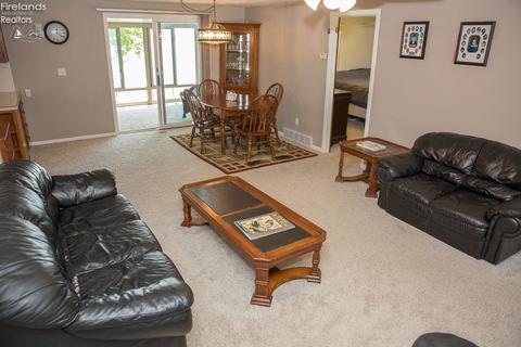 1204 Riverside Dr, Huron, OH 44839 photo 3