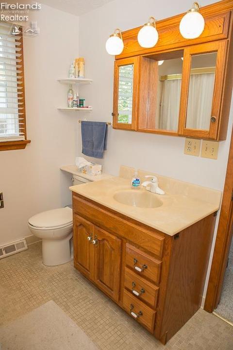 1204 Riverside Dr, Huron, OH 44839 photo 8