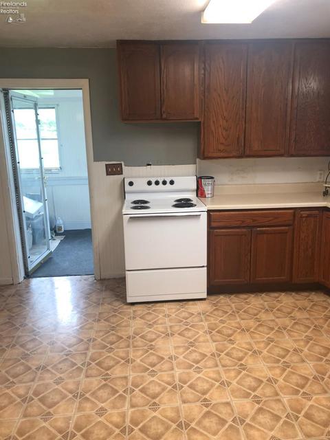 3056 St Rt 103, Willard, OH 44890 photo 8