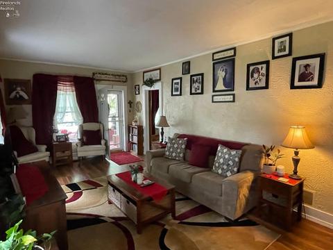 604 Clark St, Willard, OH 44890 photo 11