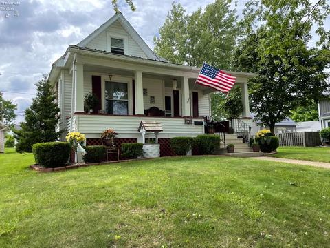 604 Clark St, Willard, OH 44890 photo 1