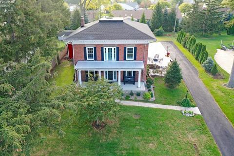 1012 Main St, Huron, OH 44839 photo 2
