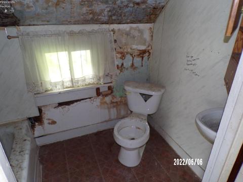 653 Vine, Clyde, OH 43410 photo 5