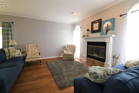 402 Windsor, Huron, OH 44839 photo 15