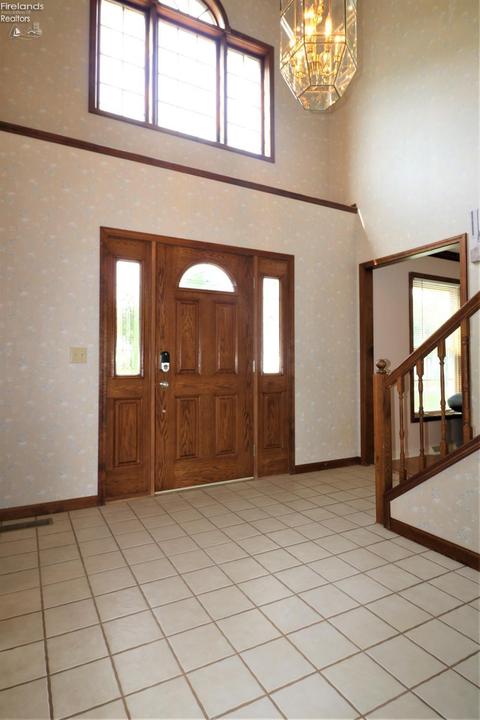 402 Windsor, Huron, OH 44839 photo 4