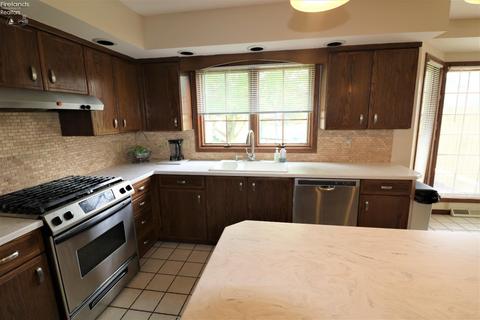402 Windsor, Huron, OH 44839 photo 8