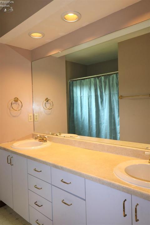 402 Windsor, Huron, OH 44839 photo 34