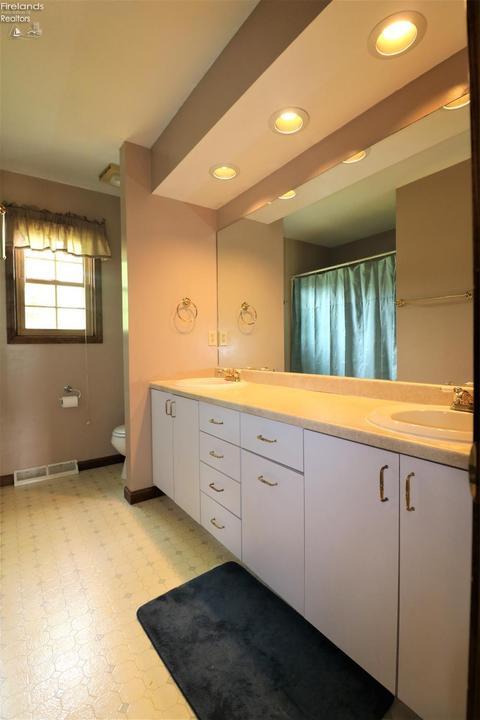 402 Windsor, Huron, OH 44839 photo 33