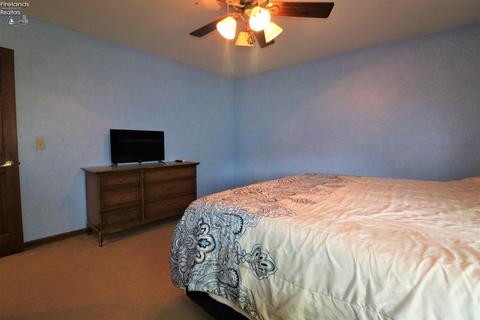 402 Windsor, Huron, OH 44839 photo 32