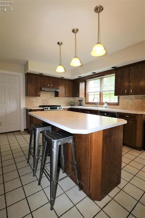 402 Windsor, Huron, OH 44839 photo 10